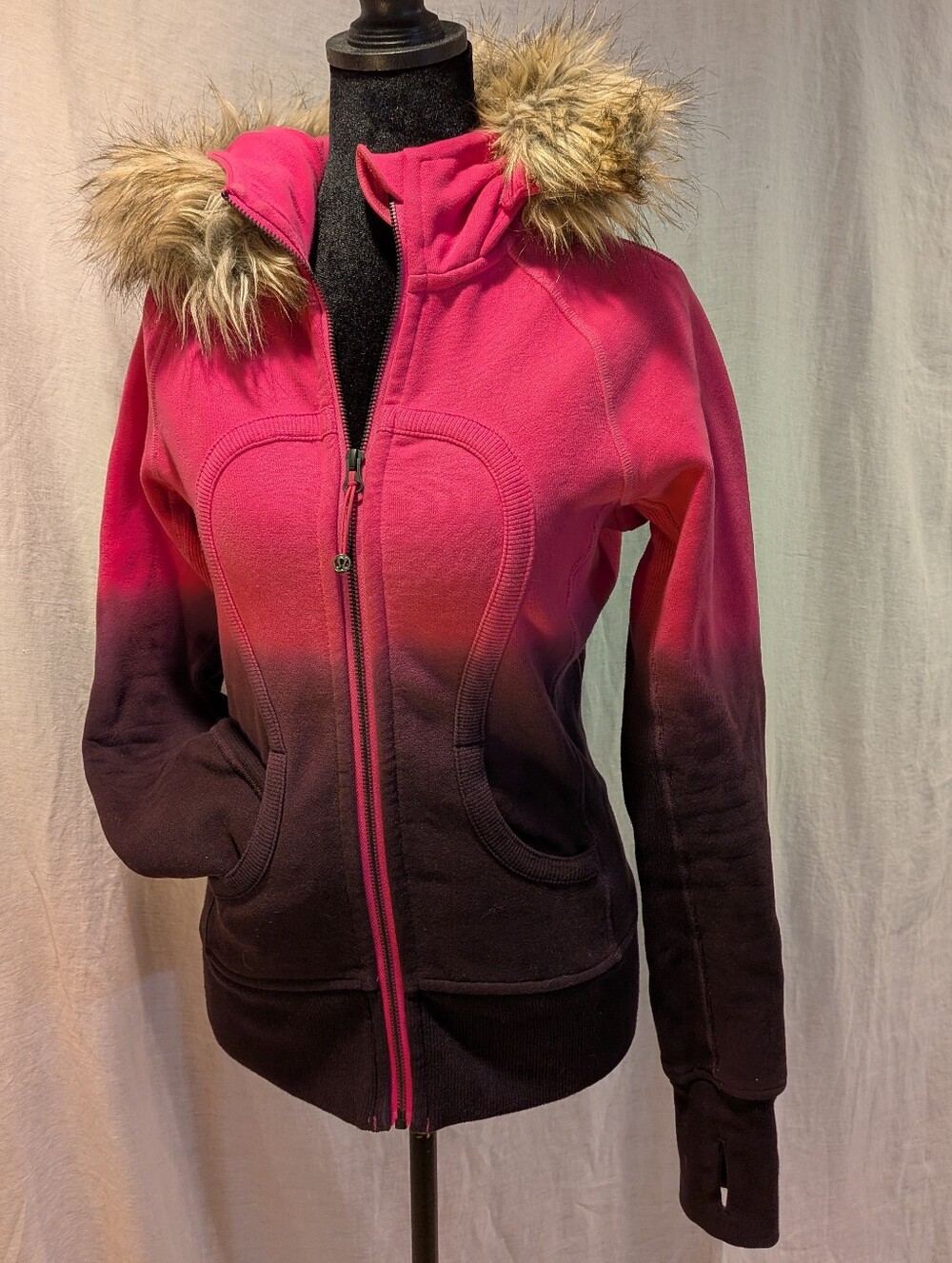 Special Edition Lululemon Scuba Hoodie With Faux Fur Removable Trim Size 2/XS